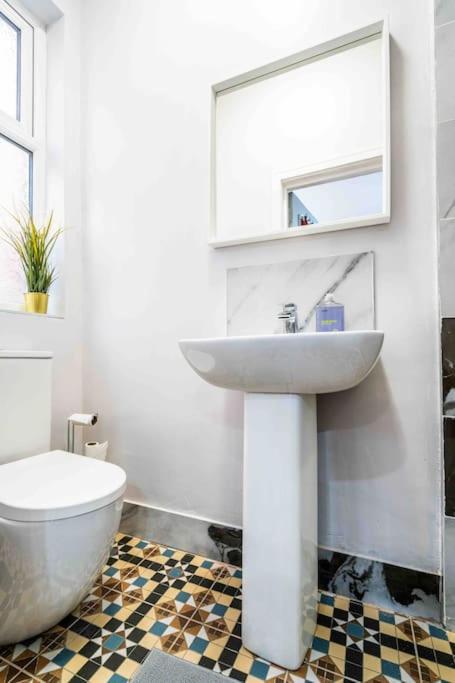 شقة Beautiful Flat With Free Parking برمنغهام المظهر الخارجي الصورة
